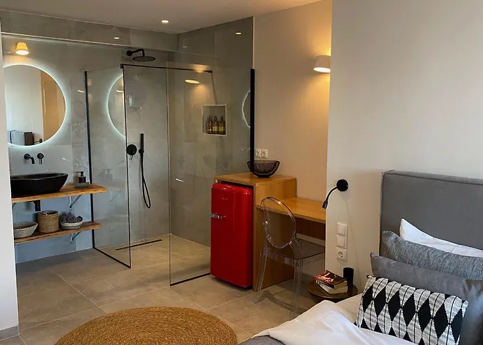 Luxury With A Queens Double Bed Stunning Sea Vews And Private Jacuzzi Daire *