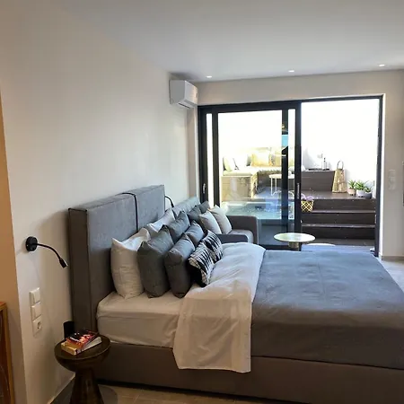 Apartament Luxury With A Queens Double Bed Stunning Sea Vews And Private Jacuzzi *