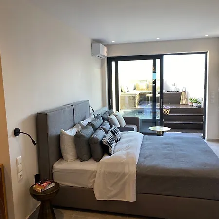 Luxury With A Queens Double Bed Stunning Sea Vews And Private Jacuzzi Apartment Megali Ammos (Skiathos)