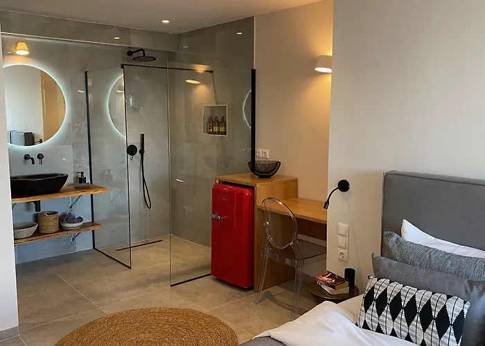 Luxury With A Queens Double Bed Stunning Sea Vews And Private Jacuzzi